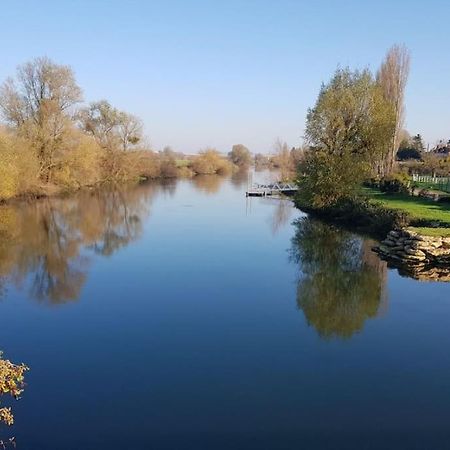 Ferme Cosy Et Paisible Au Bord De L'Eure Criquebeuf-sur-Seine Exterior foto